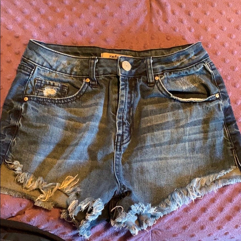 Short jean shorts